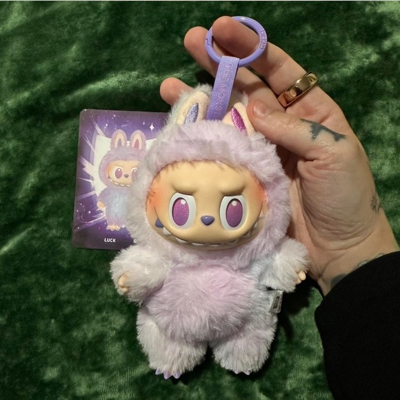 LUCK Big Into Energy Labubu - Picture 3 of 5